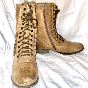 Betsey Johnson boots